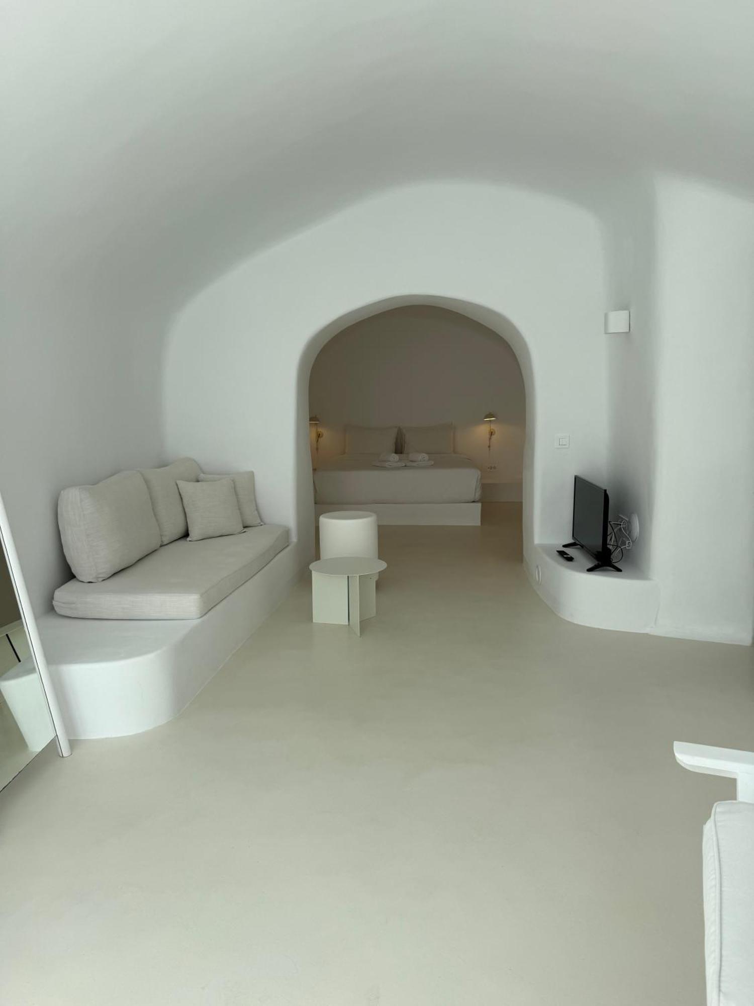 Aesthesis Boutique Villas Fira Bagian luar foto