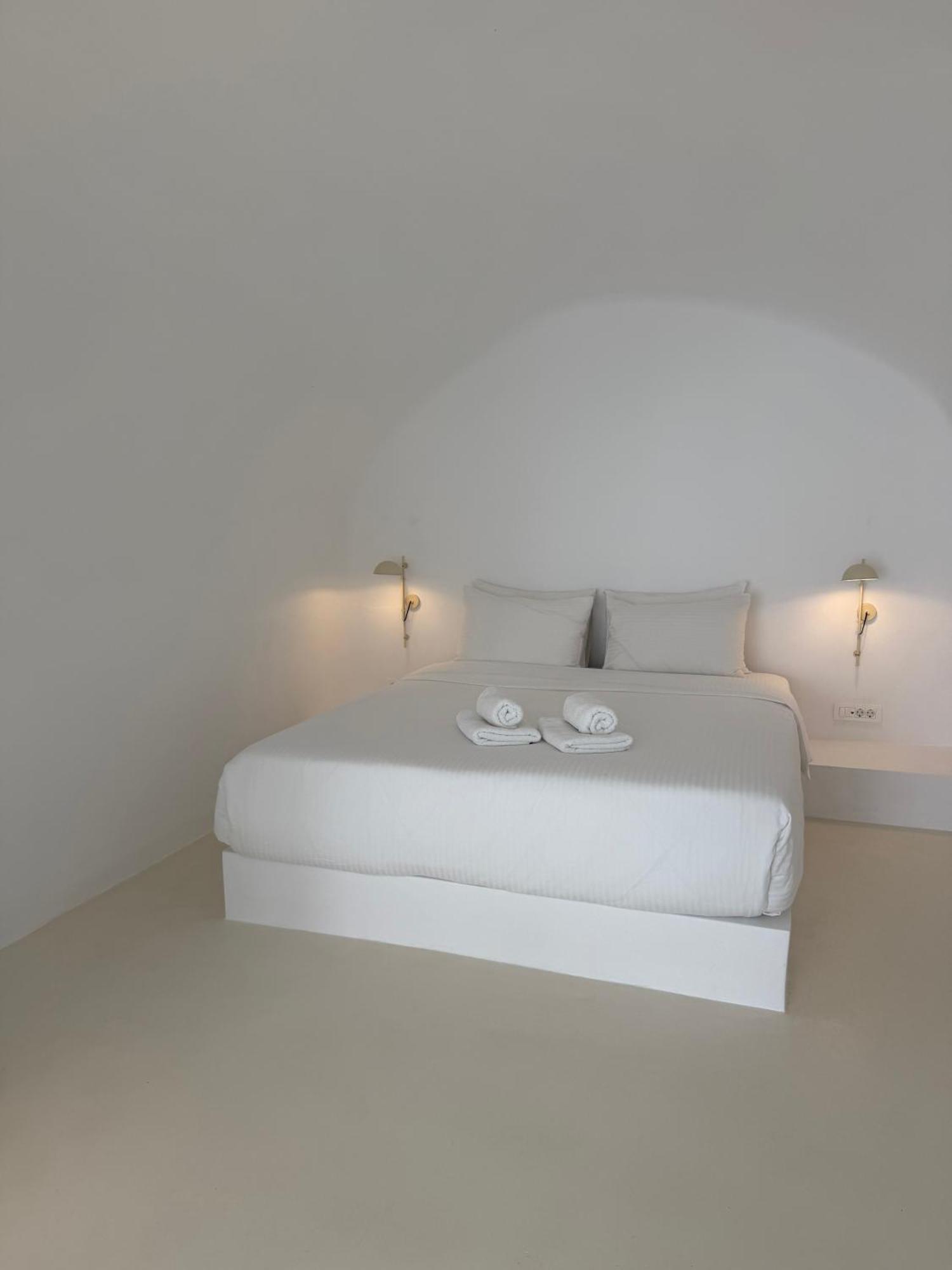 Aesthesis Boutique Villas Fira Bagian luar foto
