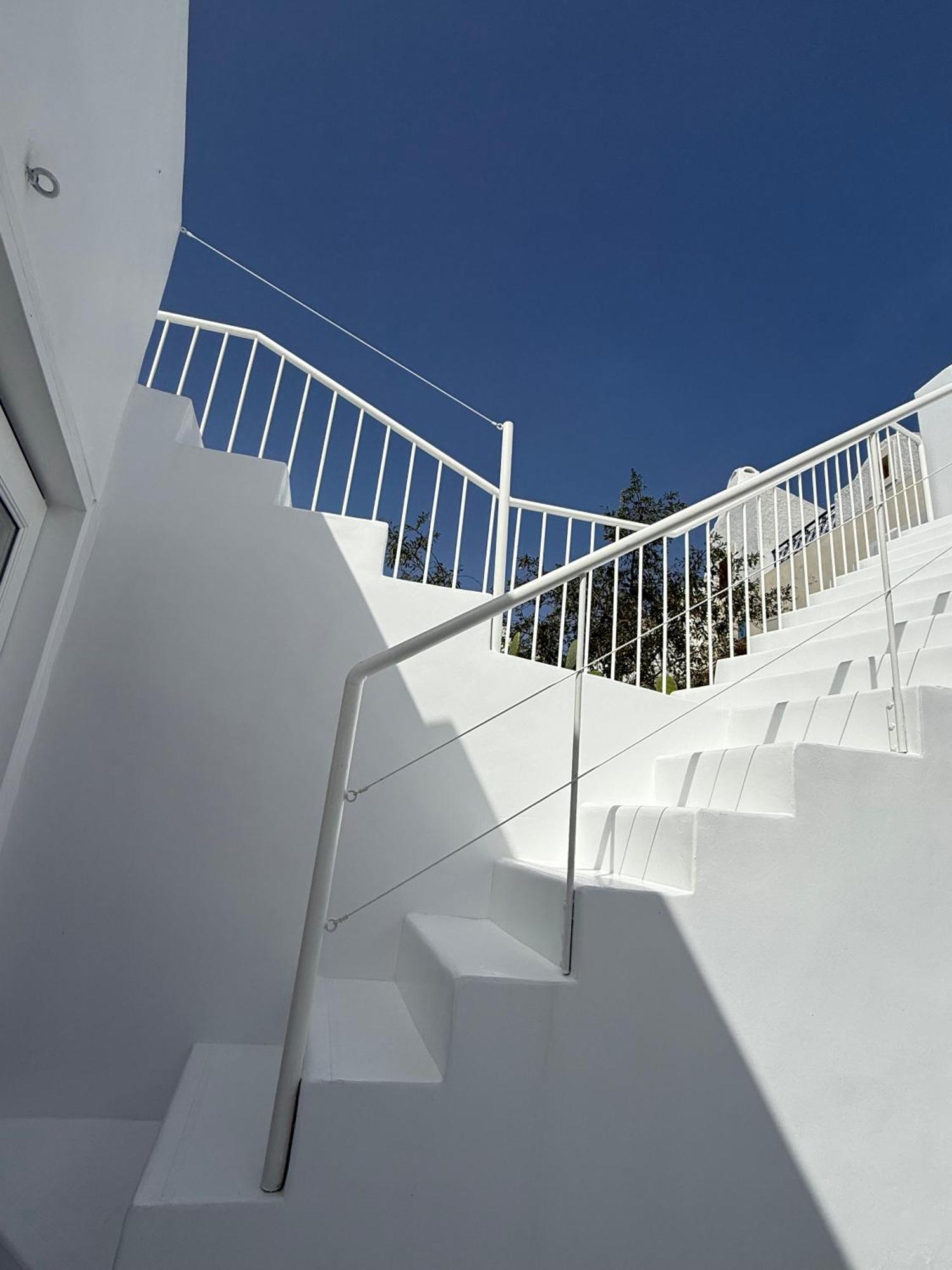 Aesthesis Boutique Villas Fira Bagian luar foto